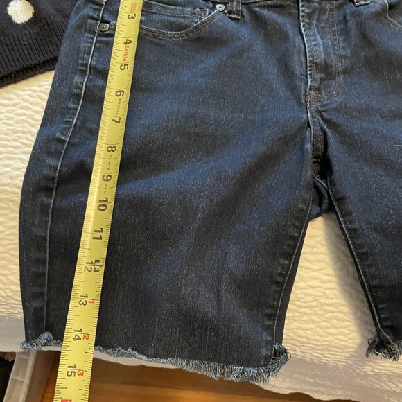 CK size 6 jeans with fringe bottom. Black thin sweater, preloved, size 6 jeans, - Picture 3 of 11